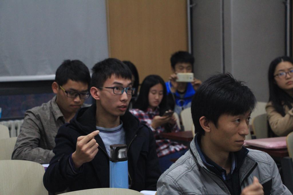 现场学生提问